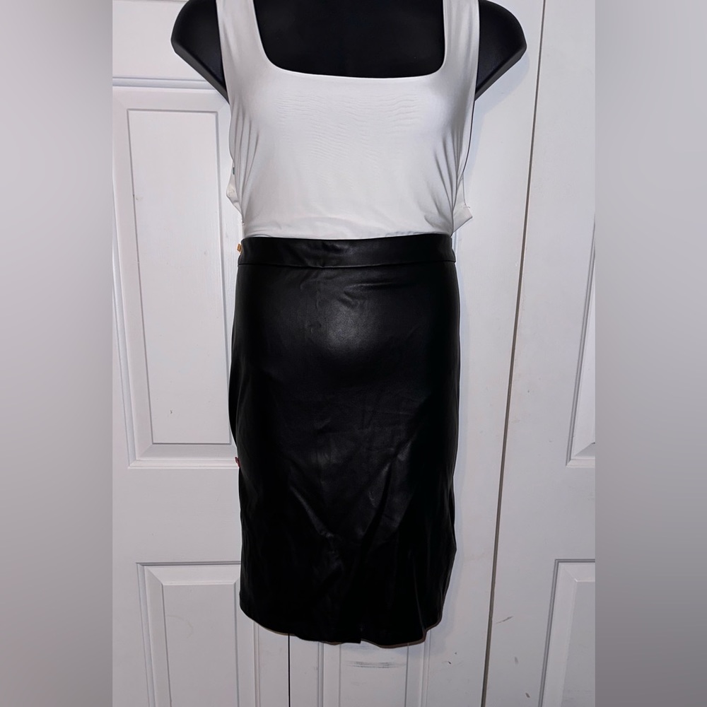 Plus size black leather pencil skirt